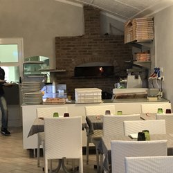 La Piazza - Holzofen Pizza
