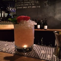 Vérité - Cocktail med jordbær og kanel