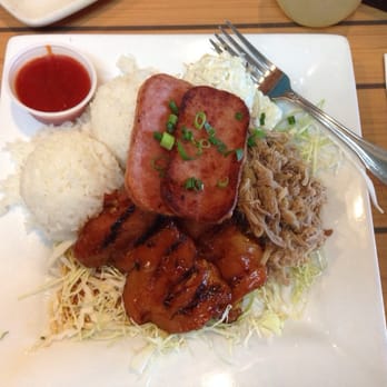 Da Kitchen Maui - Mixed plate - Hawaiian Near Me - Kihei, Hawaii