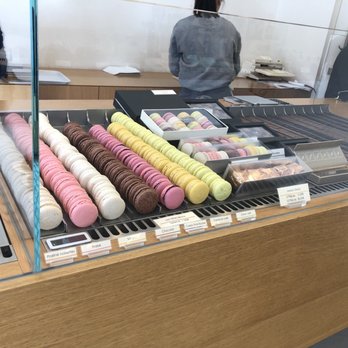 Mori Yoshida - Macarons - Desserts Near Me - Paris, 75