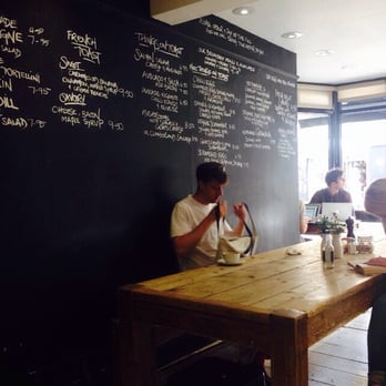 Pimlico Fresh - Interior-menu on the wall - Coffee & Tea Near Me - London, XGL Pimlico Fresh - Interior-menu on the wall - Coffee & Tea Near Me - London, XGL