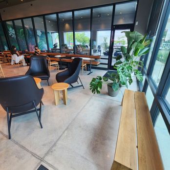 Starbucks - Coffee & Tea Near Me - Doral, Florida