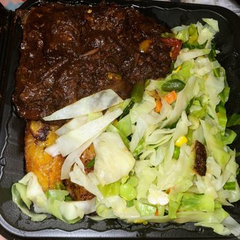 Golden Krust - Stew beef with plantains and steamed veggies - American Near Me - Stone Mountain, Georgia