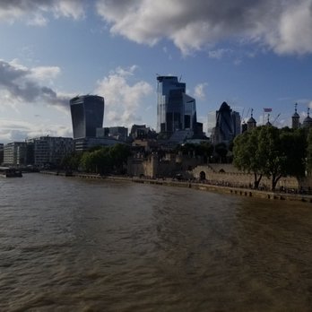 Tower Bridge - View from the bridge - Landmarks & Historical Buildings Near Me - London, XGL Tower Bridge - View from the bridge - Landmarks & Historical Buildings Near Me - London, XGL