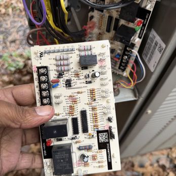 HVAC Bone - New defrost board - Heating & Air Conditioning/HVAC Near Me