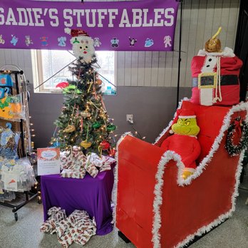 Sadie's Stuffables - Scott Smiths All Animal Expo December 2022 - Toy Stores Near Me - East Dundee, Illinois Sadie's Stuffables - Scott Smiths All Animal Expo December 2022 - Toy Stores Near Me - East Dundee, Illinois