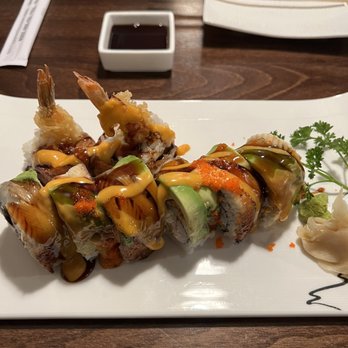 Oyama Sushi - Royal Dragon Roll - Sushi Bars Near Me - Plymouth, Minnesota Oyama Sushi - Royal Dragon Roll - Sushi Bars Near Me - Plymouth, Minnesota