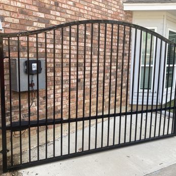 Davis Door Service - Garage Door Services Near Me - Boyd, Texas Davis Door Service - Garage Door Services Near Me - Boyd, Texas