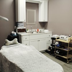 Rebellious Rose Spa and Salon - Rebellious Rose Day Spa - Esthetician Room