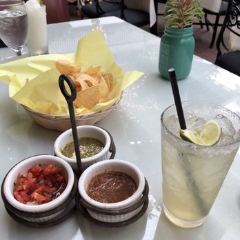 El Paseo Restaurant - Chips 3 types of salsa & margarita - Mexican Near Me - Santa Barbara, California El Paseo Restaurant - Chips 3 types of salsa & margarita - Mexican Near Me - Santa Barbara, California