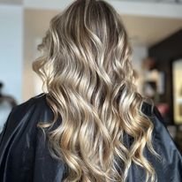 The Haer Stylist Logo