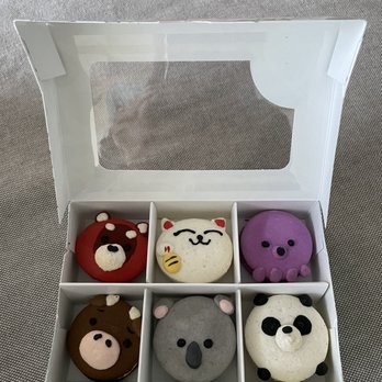 Daan Go Cake Lab - Macarons Near Me - Toronto, Ontario Daan Go Cake Lab - Macarons Near Me - Toronto, Ontario