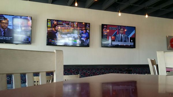 Pizza Hut by null