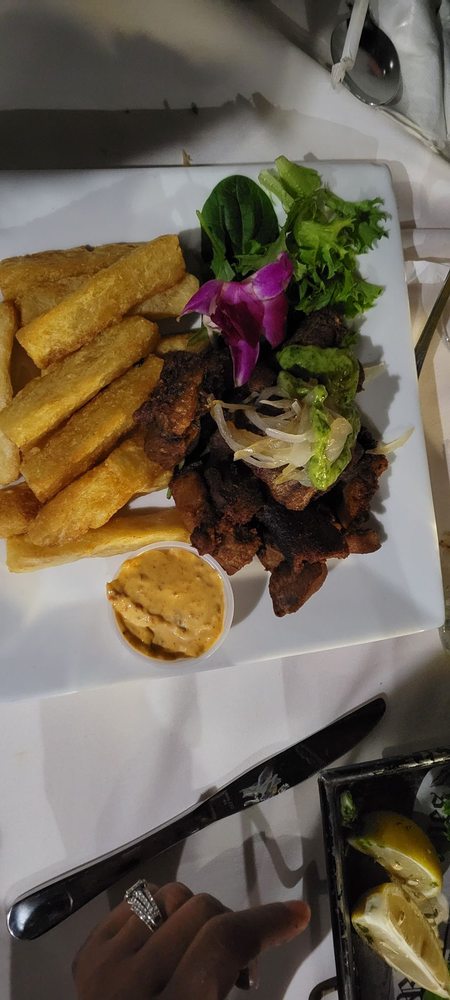 787 Restaurant & Lounge