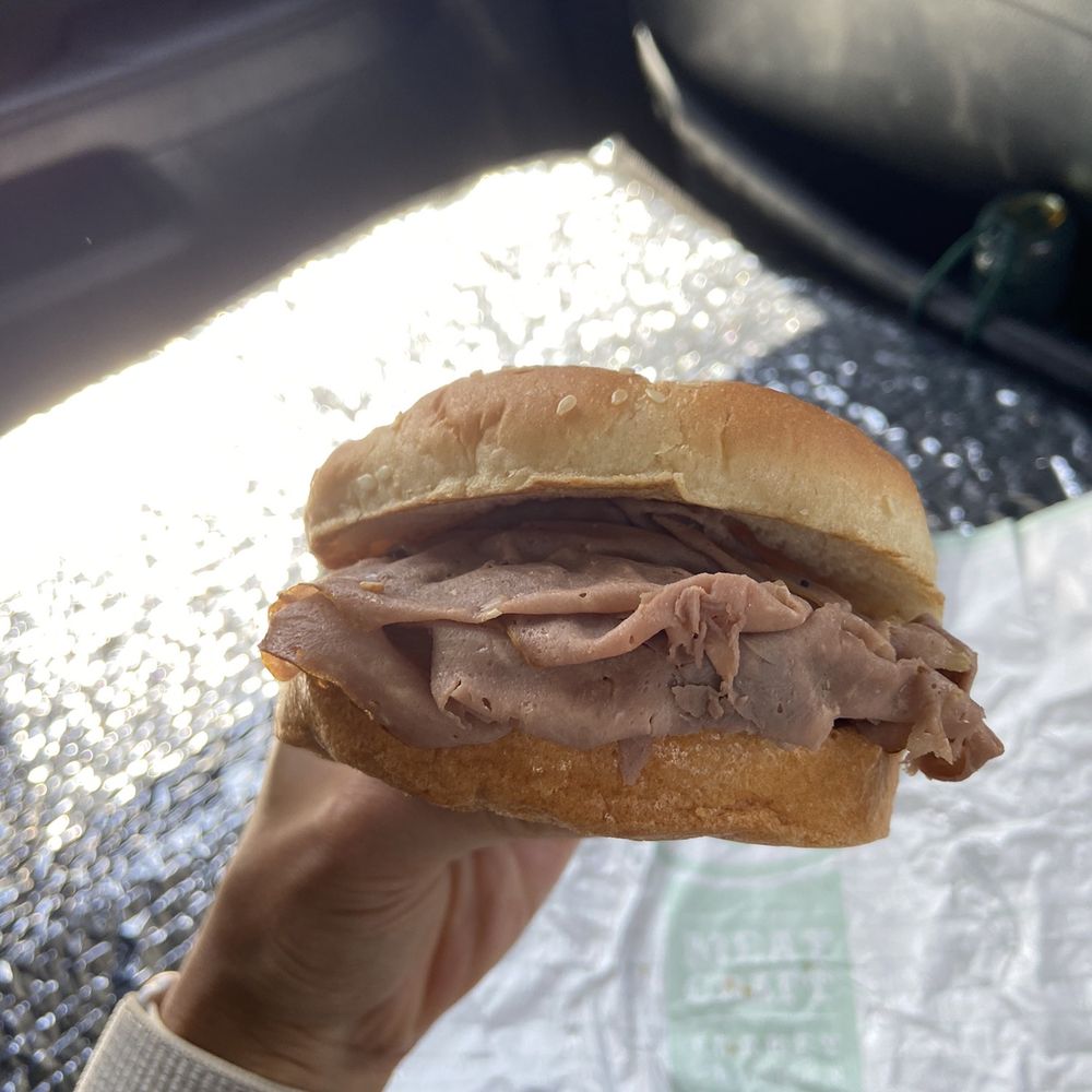 Arby's - Classic Roast Beef Sandwich - Fast Food Near Me - Kissimmee, Florida Arby's - Classic Roast Beef Sandwich - Fast Food Near Me - Kissimmee, Florida