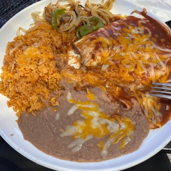 La Herradura - Vegetarian combination. Cheese enchilada & bean burrito. Side of rice and side of refried beans. - Mexican Near Me - Sheridan, Wyoming La Herradura - Vegetarian combination. Cheese enchilada & bean burrito. Side of rice and side of refried beans. - Mexican Near Me - Sheridan, Wyoming