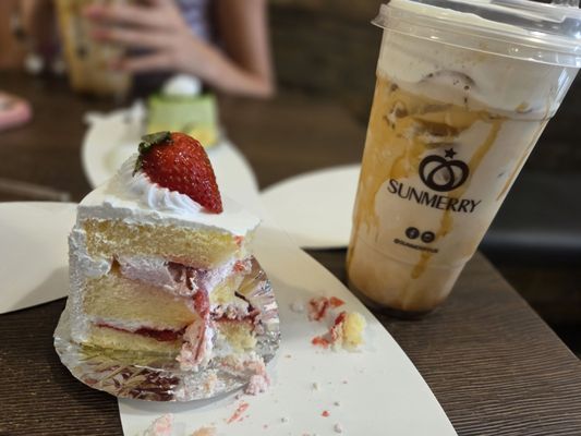 Sunmerry Bakery by null