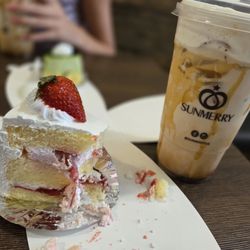 Sunmerry Bakery - Favorite coffee and cake spot on a sunday afternoon. Come early if you want some amazing snacks.