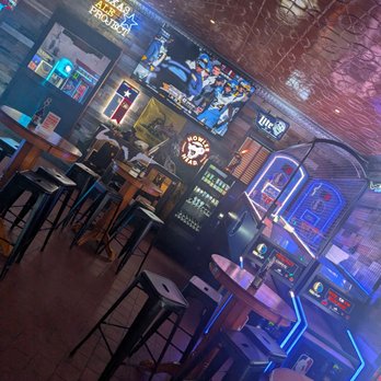 Bar W - Bar games indoors - Sports Bars Near Me - Dallas, Texas Bar W - Bar games indoors - Sports Bars Near Me - Dallas, Texas