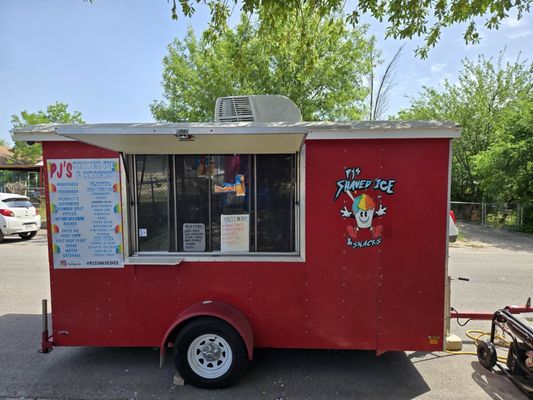 PJ’s Shaved Ice And Snacks