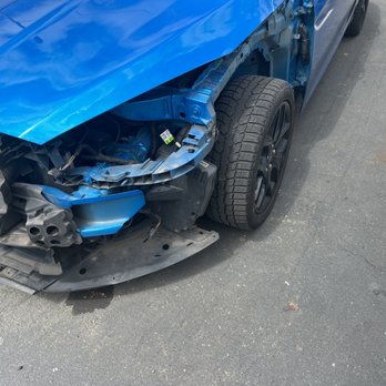 Ultimate Collision Center - Auto Detailing Near Me - Citrus Heights, California
