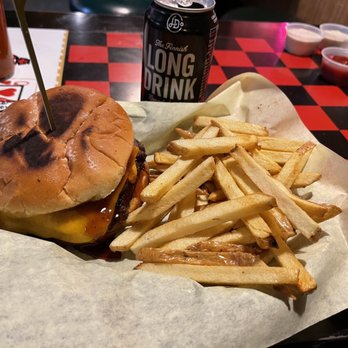 Ryan's Saloon & Broiler - Burning love Burger - Bars Near Me - Reno, Nevada