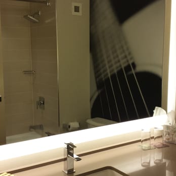 Renaissance Austin Hotel - Clean bathroom - Hotels Near Me - Austin, Texas