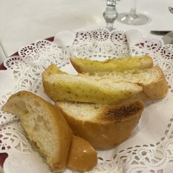 Dooky Chase's Restaurant - Garlic bread - Cajun/Creole Near Me - New Orleans, Louisiana