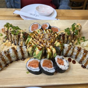 Amura Sushi Cafe - Sushi Bars Near Me - Virginia Beach, Virginia