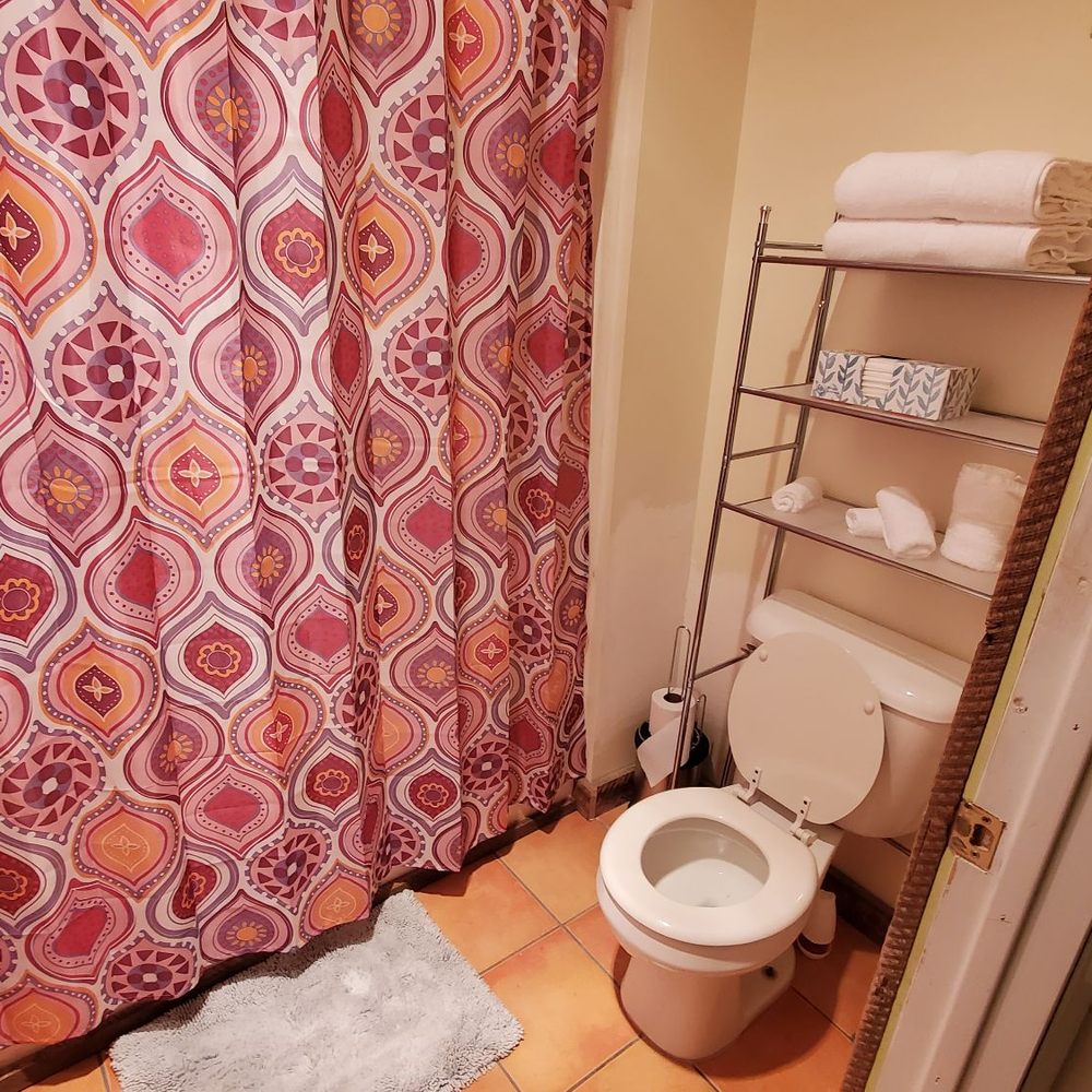 Florecita INN - Great hot showers! - Hotels Near Me - Costilla, New Mexico