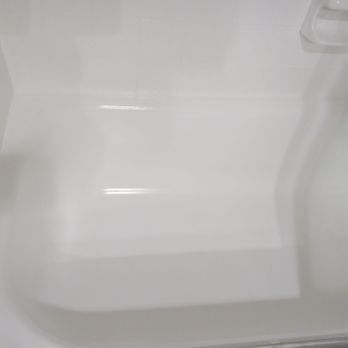America Refinishing Pros - Bathtub - General Contractors Near Me - Miami, Florida