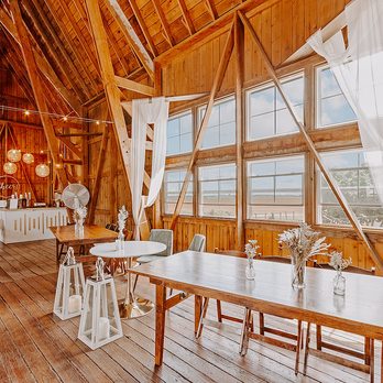 Vintage Fields - Venues & Event Spaces Near Me - Columbus, Wisconsin Vintage Fields - Venues & Event Spaces Near Me - Columbus, Wisconsin