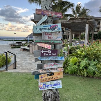 Hualani's - Outside - Hawaiian Near Me - Lihue, Hawaii