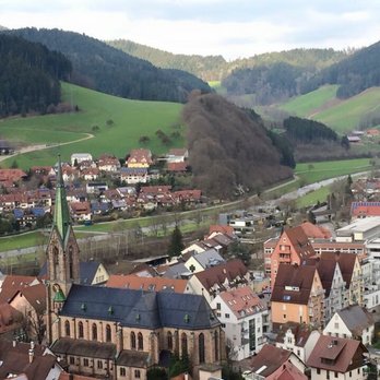 Gasthaus Sonne - Hike above the town of Gutach. - German Near Me - Gutach (Schwarzwaldbahn), BW Gasthaus Sonne - Hike above the town of Gutach. - German Near Me - Gutach (Schwarzwaldbahn), BW