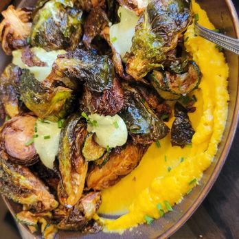 Lettuce & Tomato - Gastropubs Near Me - North Miami Beach, Florida