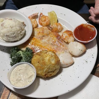 Coins Pub & Restaurant - seafood - Pubs Near Me - Ocean City, Maryland