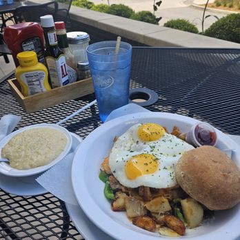 Thumbs Up Diner - low country breakfast. - Breakfast & Brunch Near Me - Fayetteville, Georgia
