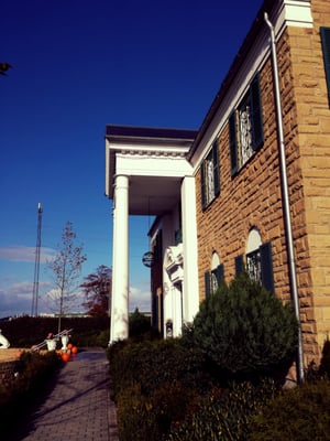 Memphis Mansion by null