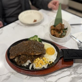 7 Noodles & Sizzling - Sizzling plate with Pork Chop and Black Pepper Sauce and Rice - Noodles Near Me - San Jose, California