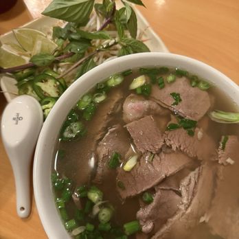 Pho 2006 - rare beef & brisket bowl - Vietnamese Near Me - Clovis, California