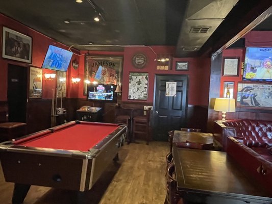 McElroy's Pub by null