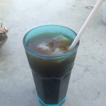 D'Lish by Tish Cafe - Iced Americano - Breakfast & Brunch Near Me - Saskatoon, Saskatchewan