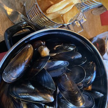 Le Briefing - Moules vin blanc - Brasseries Near Me - Auderghem, BRU Le Briefing - Moules vin blanc - Brasseries Near Me - Auderghem, BRU
