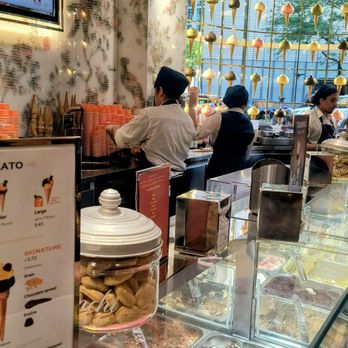 Venchi - Chocolatiers & Shops Near Me - New York, New York