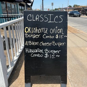Ty's Hamburgers and Chili - Burgers Near Me - Tulsa, Oklahoma