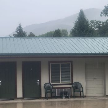 Two Wheel Inn - Hotels Near Me - Robbinsville, North Carolina Two Wheel Inn - Hotels Near Me - Robbinsville, North Carolina