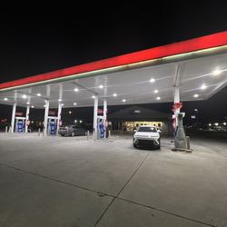 PennyWise Exxon - Pumps