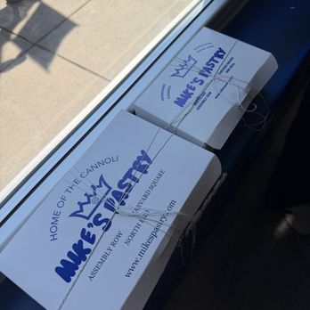 Mike's Pastry - Boxes - Bakeries Near Me - Boston, Massachusetts Mike's Pastry - Boxes - Bakeries Near Me - Boston, Massachusetts