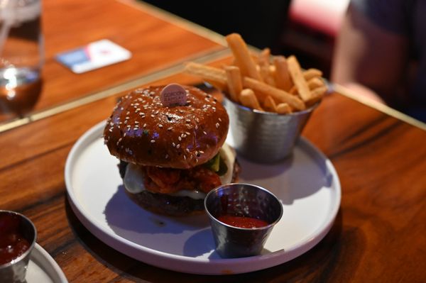 Gordon Ramsay Burger Flamingo by null Gordon Ramsay Burger Flamingo by null