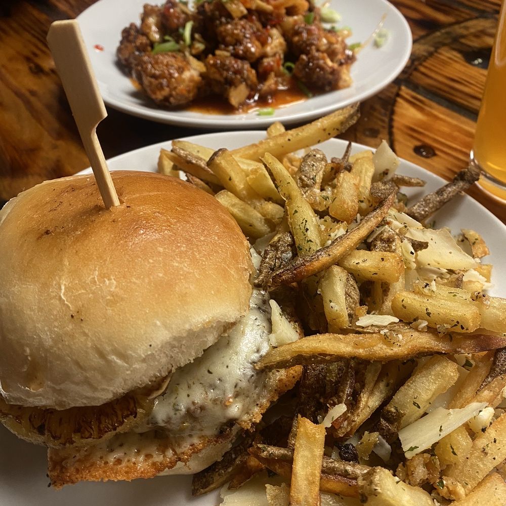 Little Wheels Restaurant - Volcano burger with garlic fries and the spicy chicken bites - Pop-Up Restaurants Near Me - Shingletown, California Little Wheels Restaurant - Volcano burger with garlic fries and the spicy chicken bites - Pop-Up Restaurants Near Me - Shingletown, California